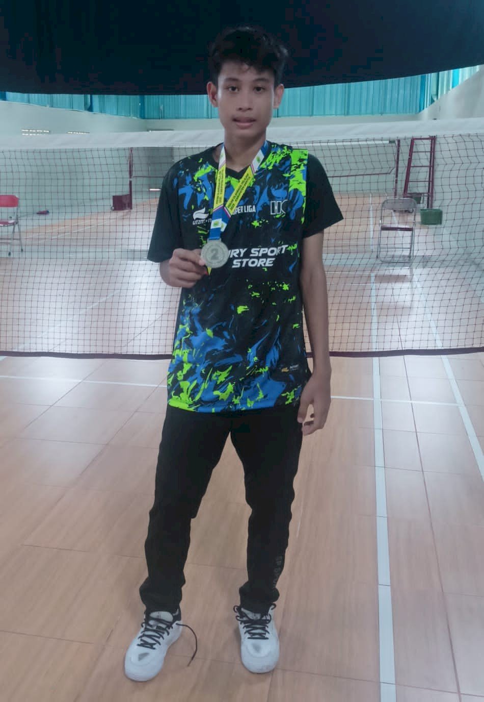 juara 2 bulutangkis bintang shafwan pratama